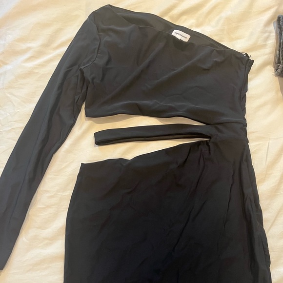 REVOLVE Superdown Trixie Cut Out Dress Black size M - Picture 2 of 4